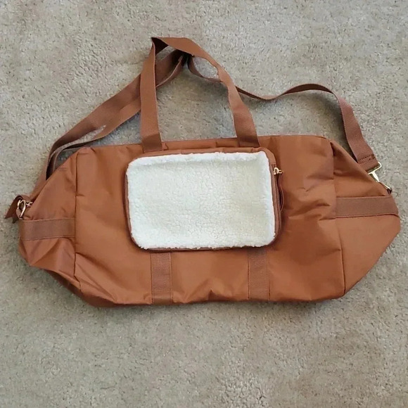 DSW Weekender Bag with Removable Pouch Shoulder Strap Tawny Zippered NWOT - Picture 4 of 8